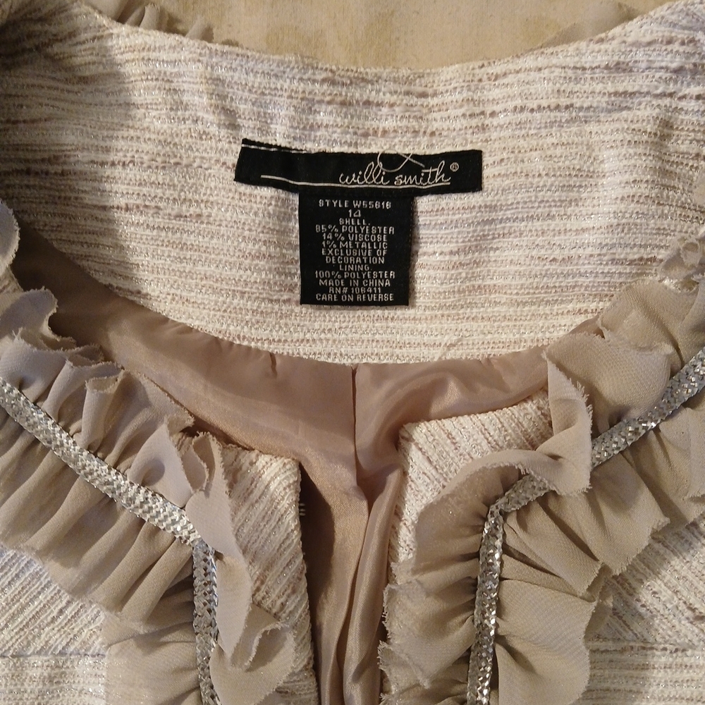 Willi Smith Cream Ruffled Blazer - Picture 3 of 4